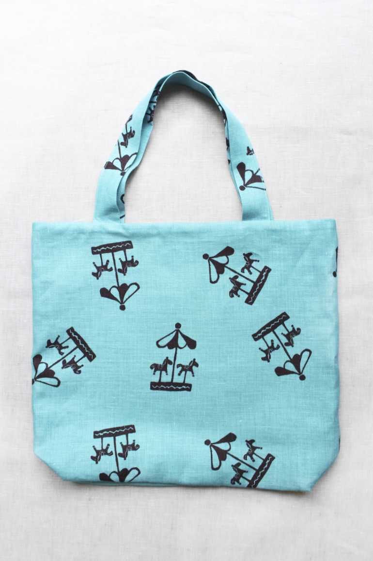 かたかけトートバック回転木馬ブルー